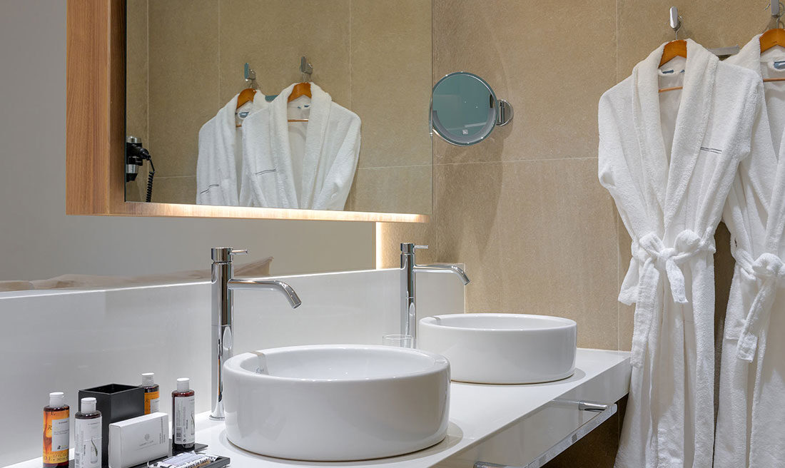 Gennadi Grand Resort & Spa | Bathroom