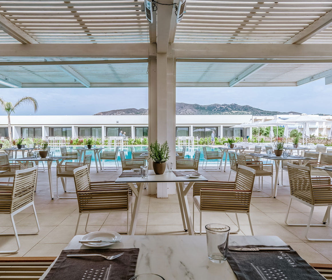 restaurant gennadi garnd resort